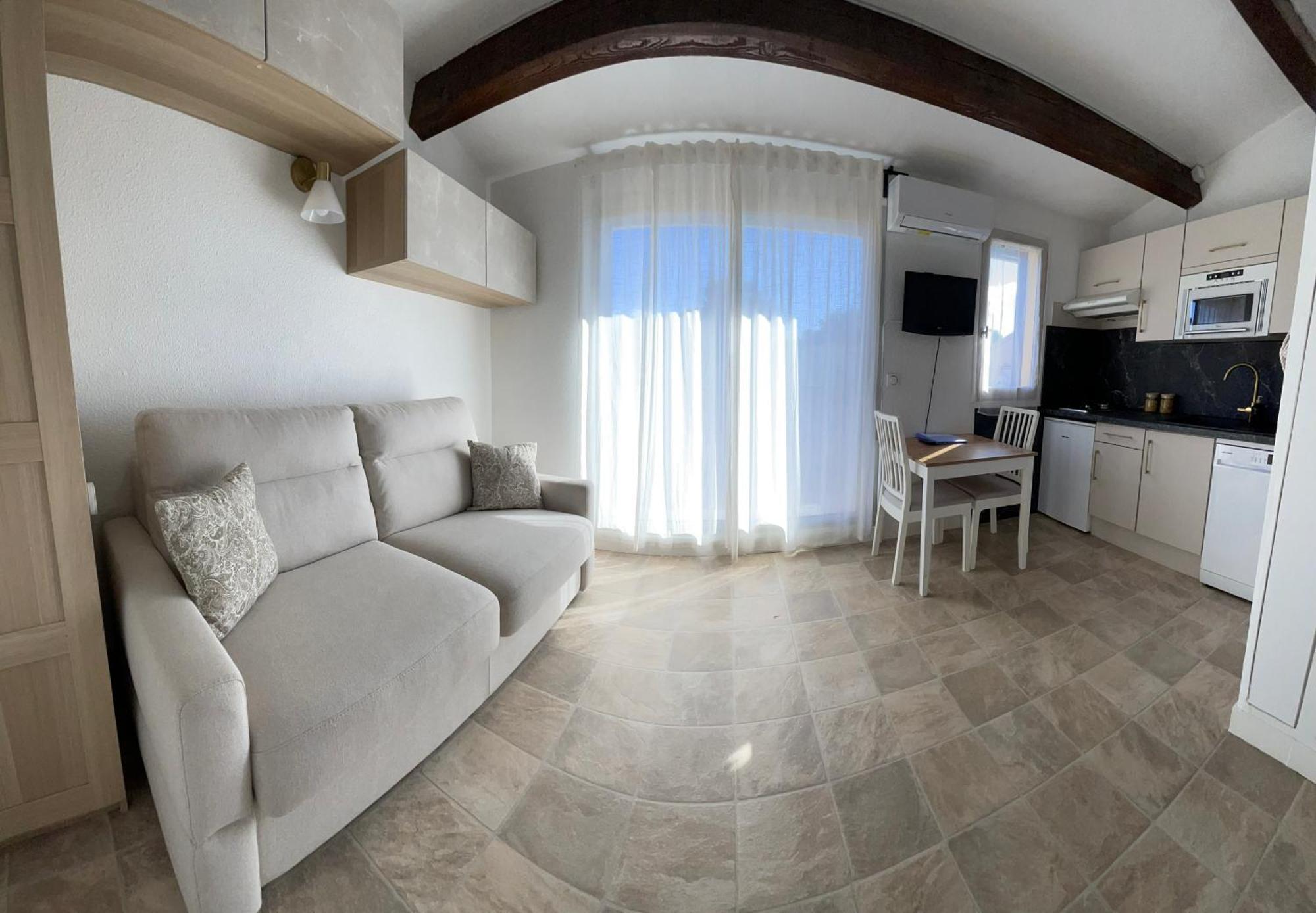 אגדה Appartement Pinede Piscine Clim Proche Plage Village Naturiste מראה חיצוני תמונה